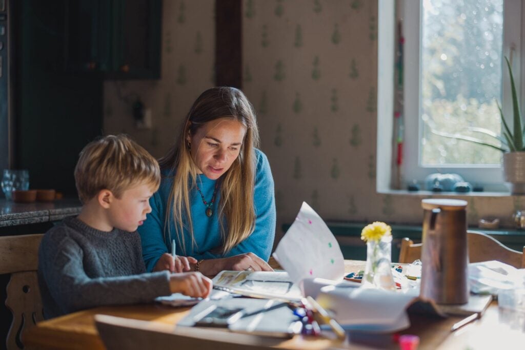 Long Days and Late Buses Push Some Las Vegas Families Toward Homeschooling