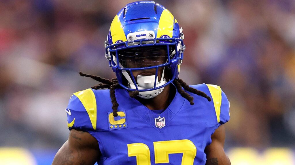 Doctors Weigh in After Rams Lose Davante Adams to Non-Contact Injury