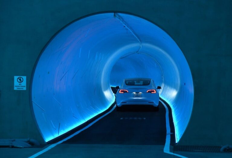 Vegas Loop Races to Open New Stops, Including UNLV Station, Before Formula 1 Weekend